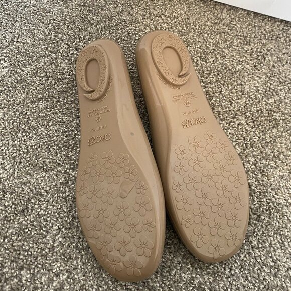 Oka B Ballet Flats Tan Rubber Jelly Flats Womens Size 8 - Picture 4 of 6
